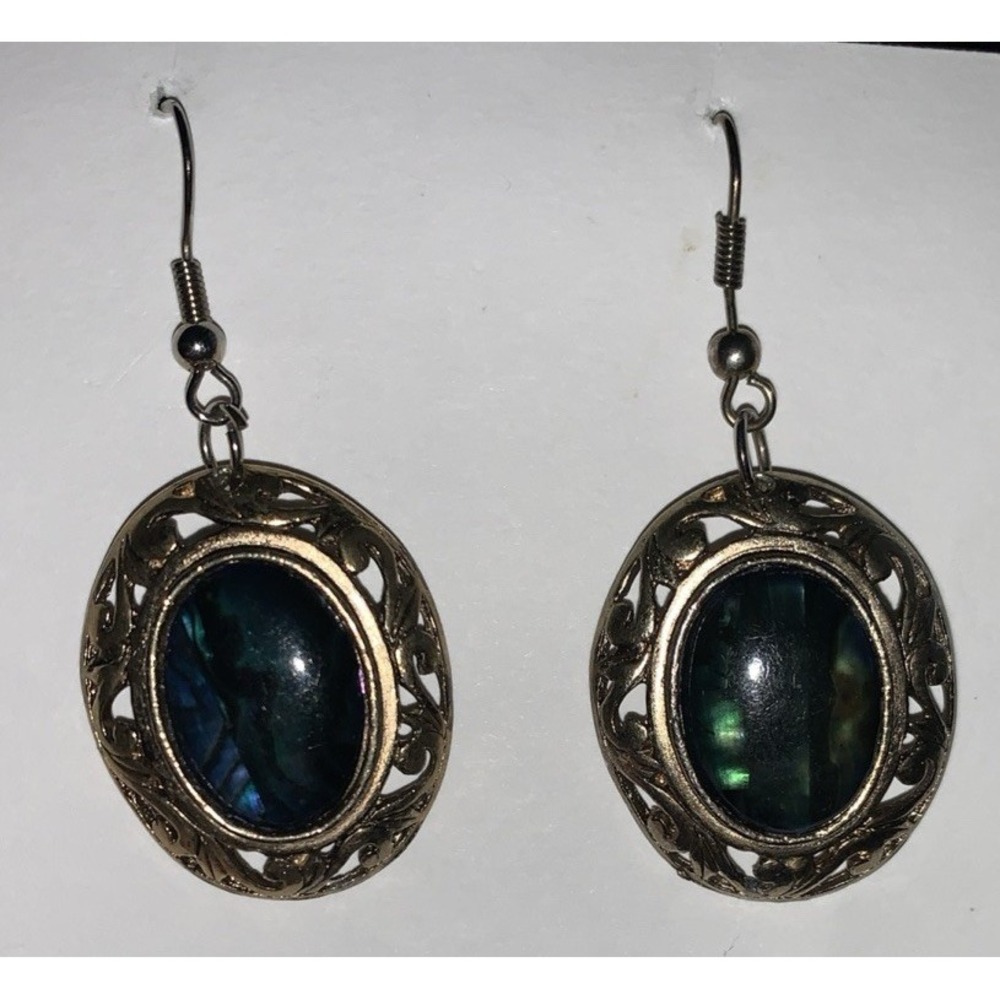 Green Blue Glass Earrings Silvertone 2" L x 1" W Cat's Eyes‎